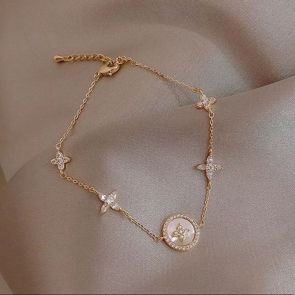 Jewelry - ✨🆕 "starlow" bracelet